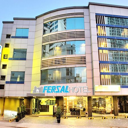 Fersal Hotel Neptune Makati Makati City Buitenkant foto