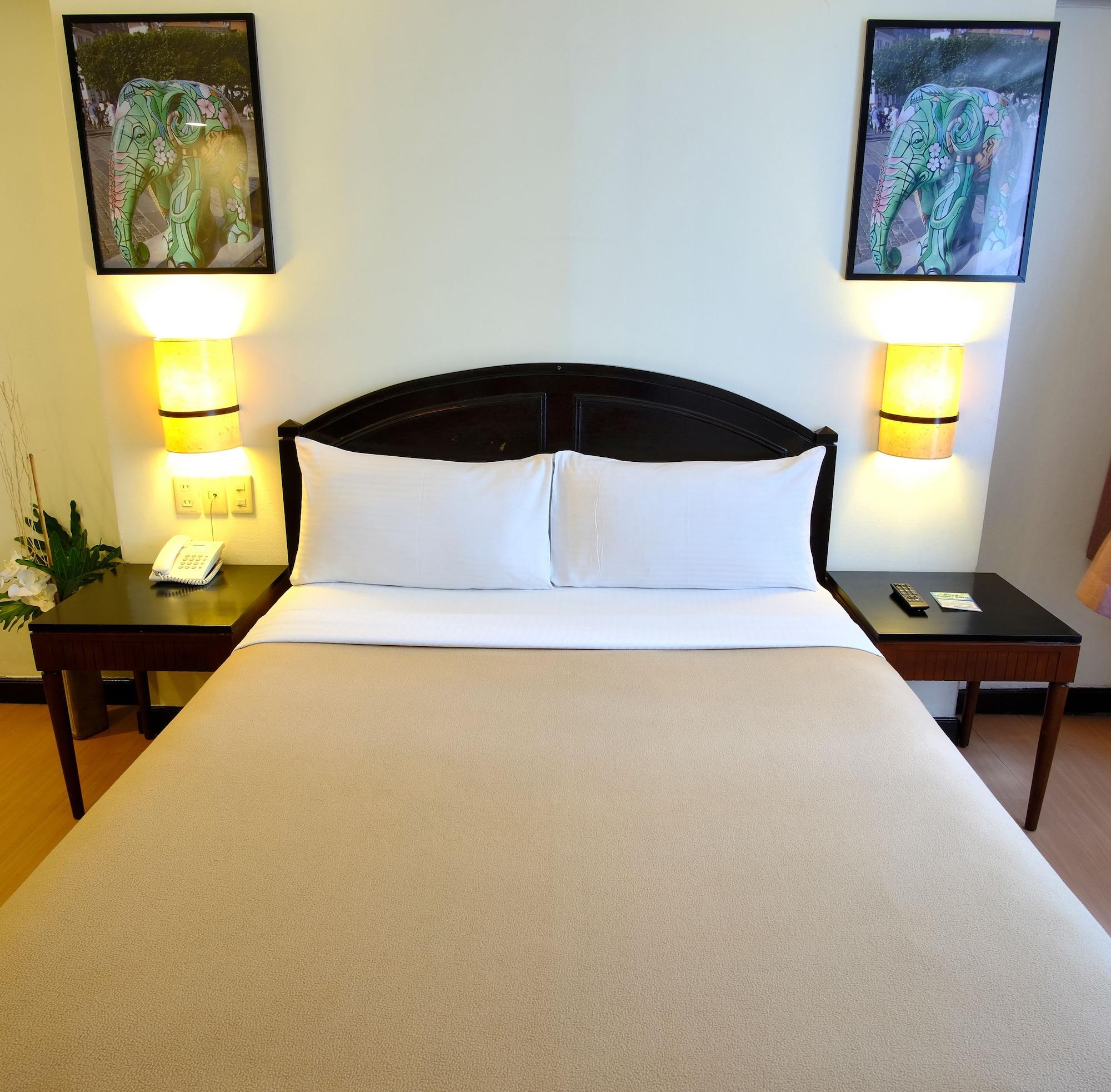 Fersal Hotel Neptune Makati Makati City Buitenkant foto