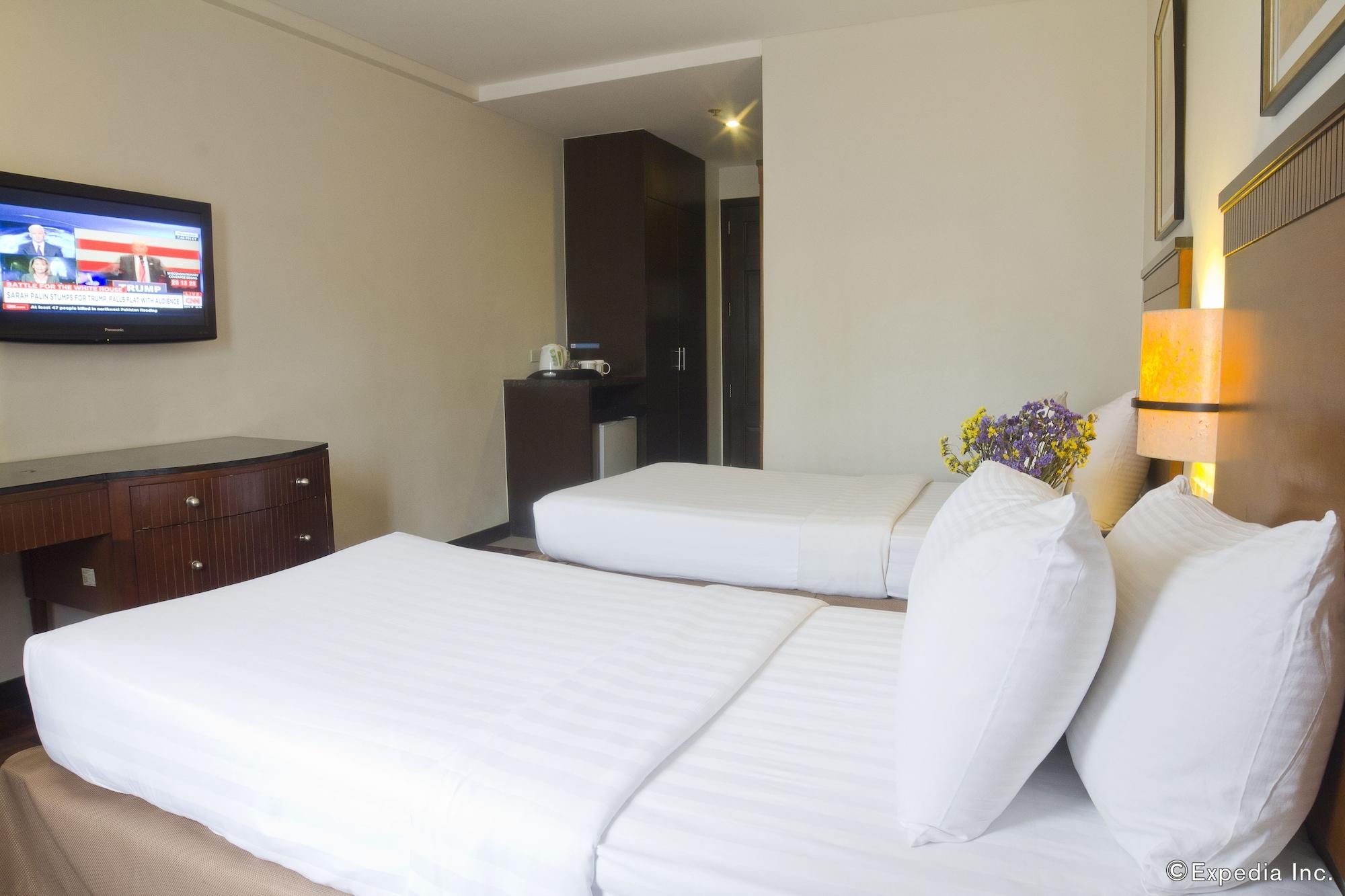 Fersal Hotel Neptune Makati Makati City Buitenkant foto