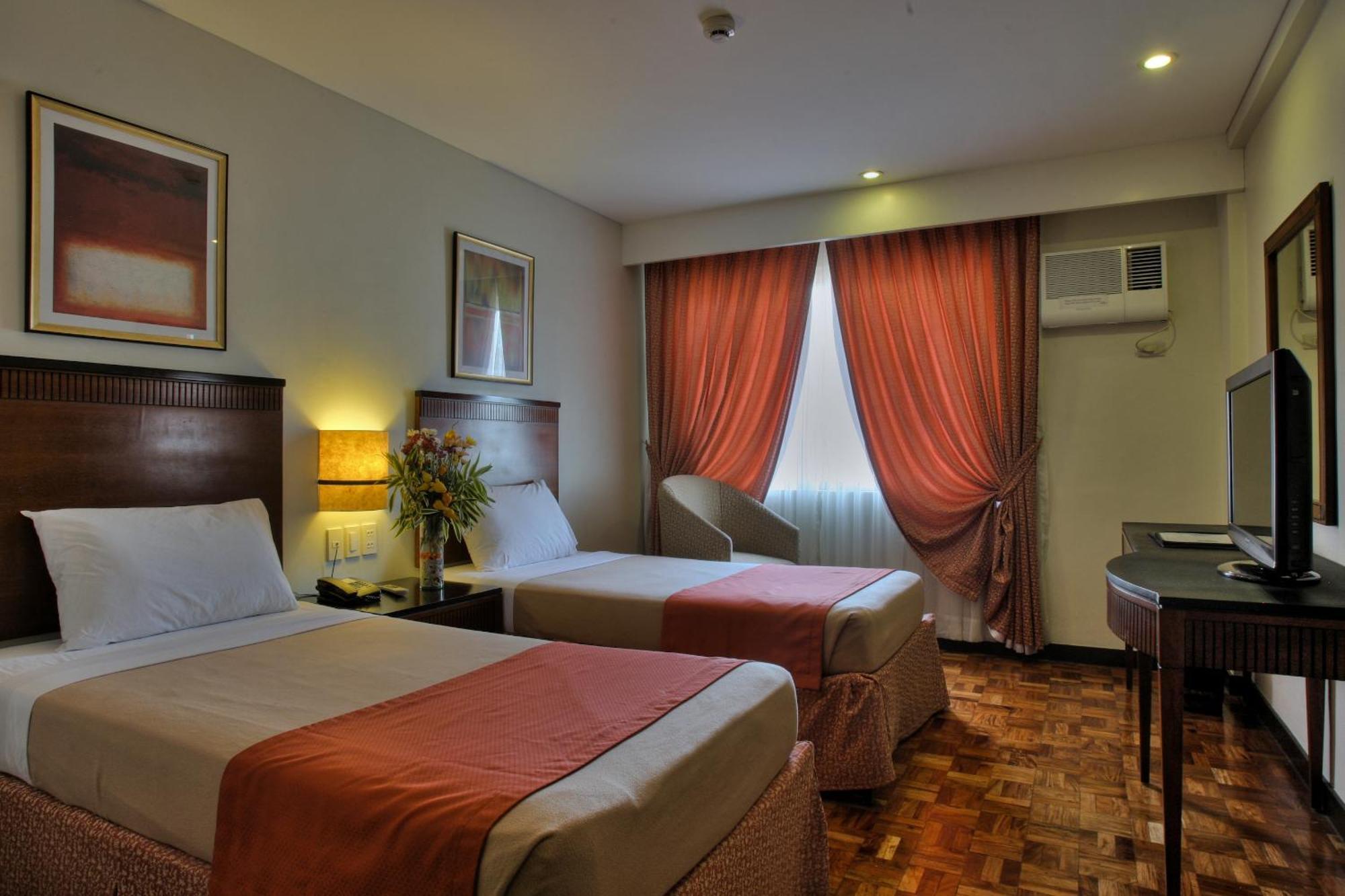 Fersal Hotel Neptune Makati Makati City Buitenkant foto