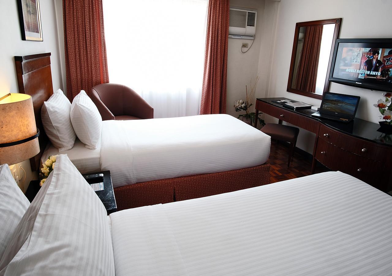 Fersal Hotel Neptune Makati Makati City Buitenkant foto